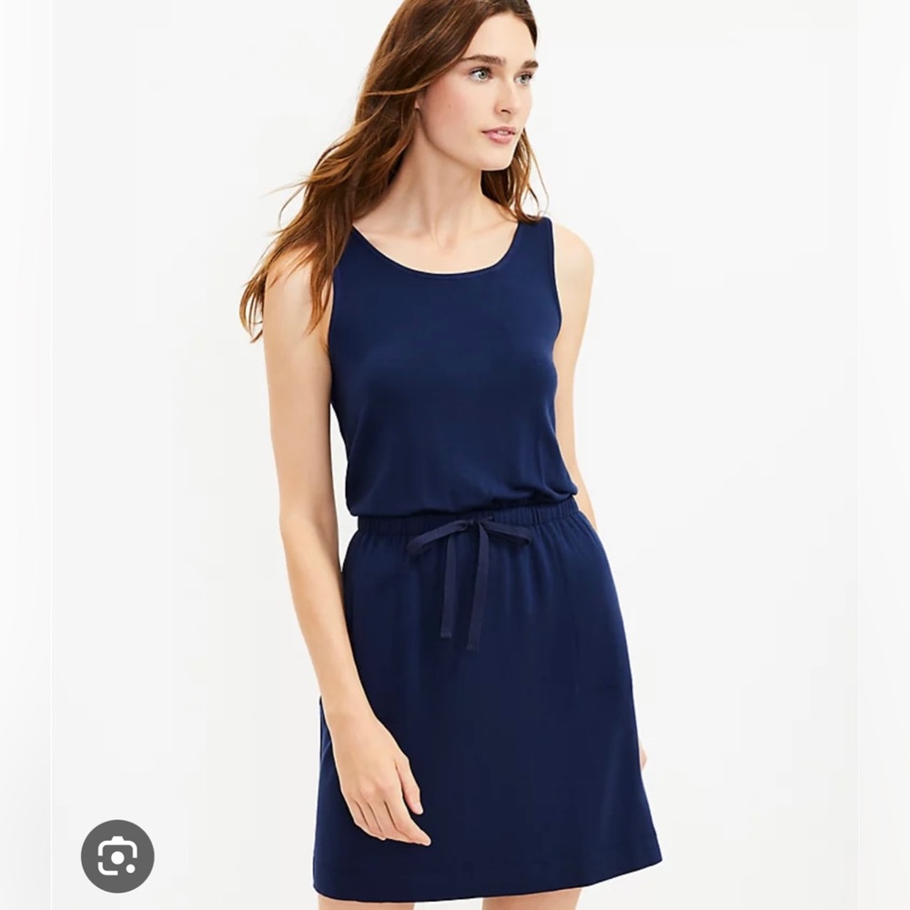 Lou and Grey cross back dress. Navy blue. Large